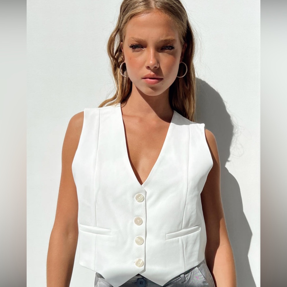 Women’s Princess Polly white button up vest shirt